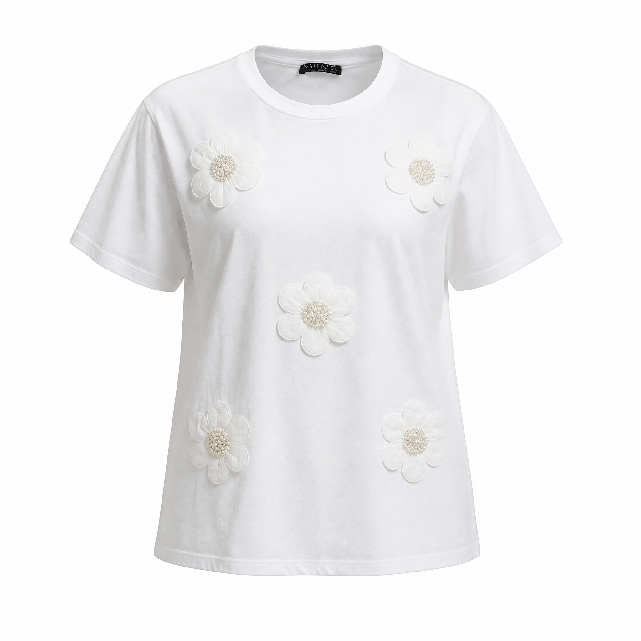 White t-shirt with flower applique