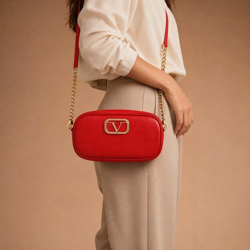 19V69 Italia Chain-Strap Camera/Crossbody Bag – Red