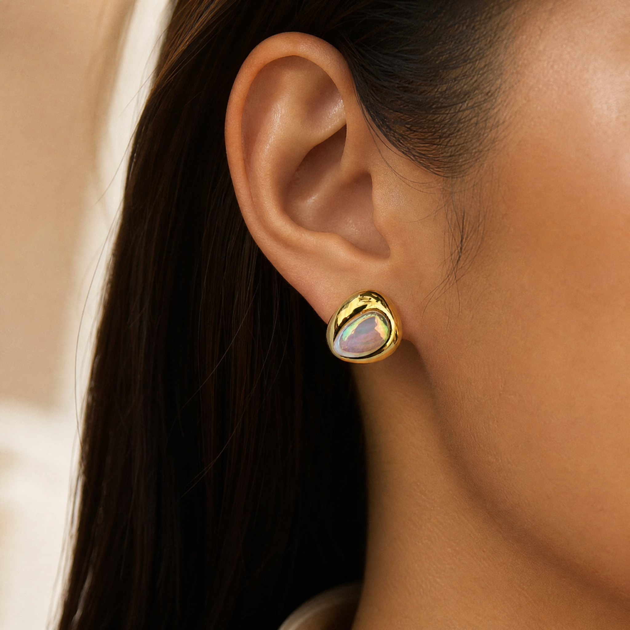 Gold Dome Stud Earrings – Iridescent – detail