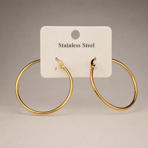 Classic Gold Hoop Earrings – detail