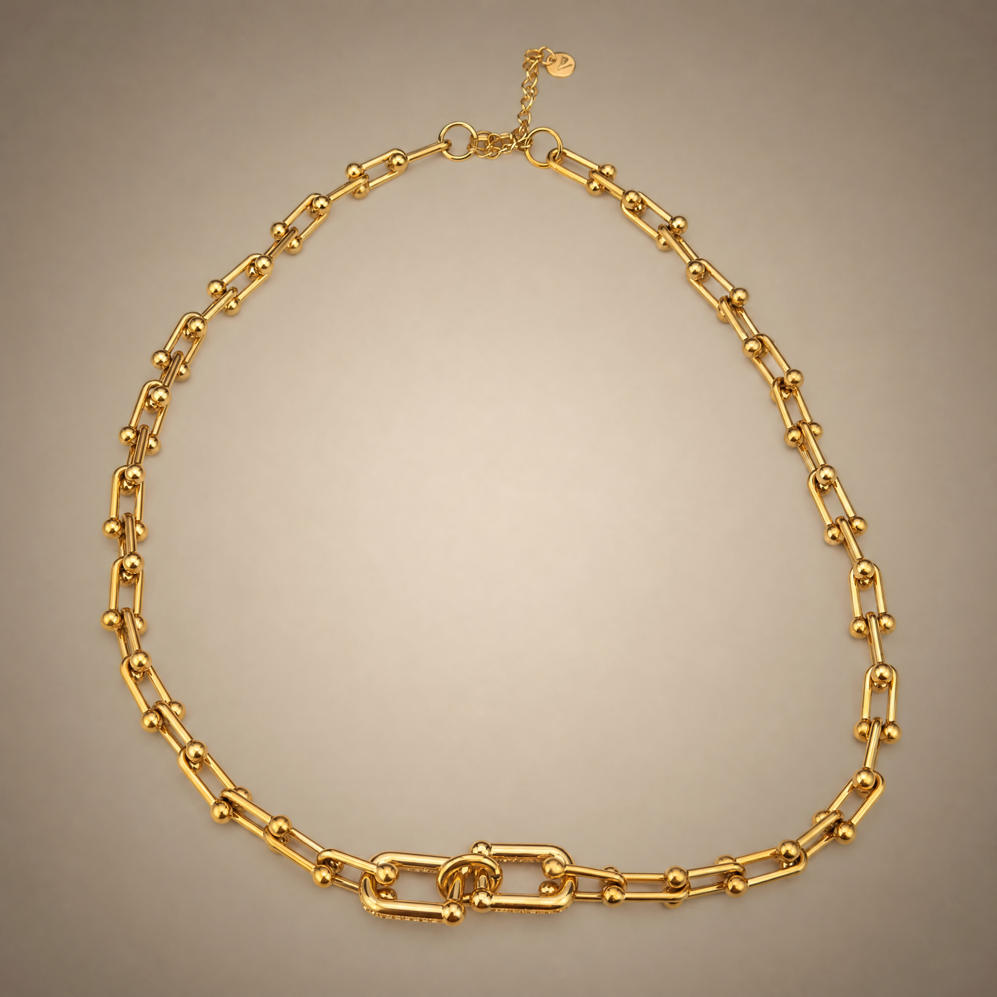 Gold U-Link Chain Necklace – worn