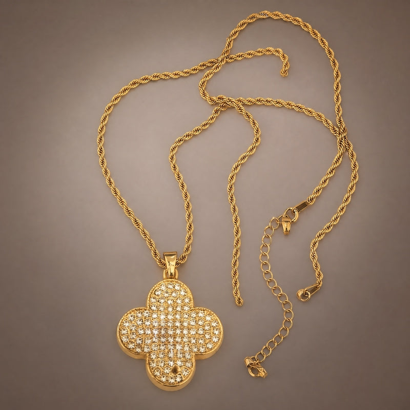 Gold rope-chain necklace with CZ pavé clover pendant